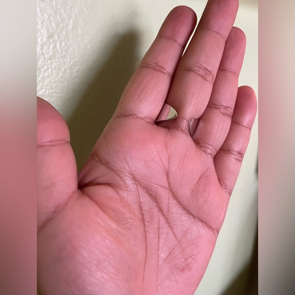 Elegant Adjustable Silver Pearl Ring - Picture 3 of 5